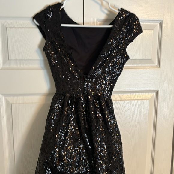 Cute Black Sequin Cocktail A-line Mini Dress - Picture 2 of 4